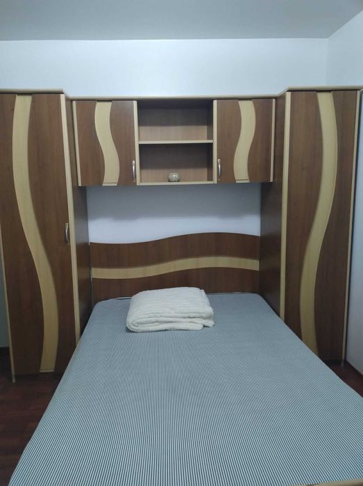 Mobilier pentru dormitor .