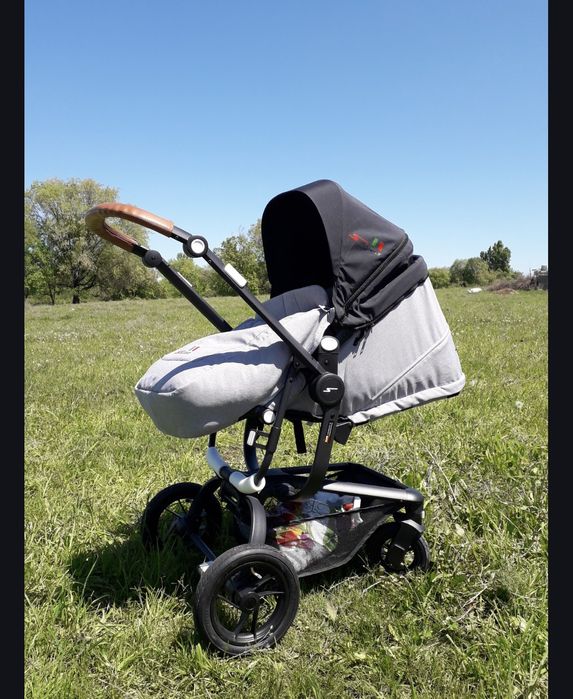 Продам коляску универсальную 2 в 1 SKILLMAX прогулочн.блок, автолюлька