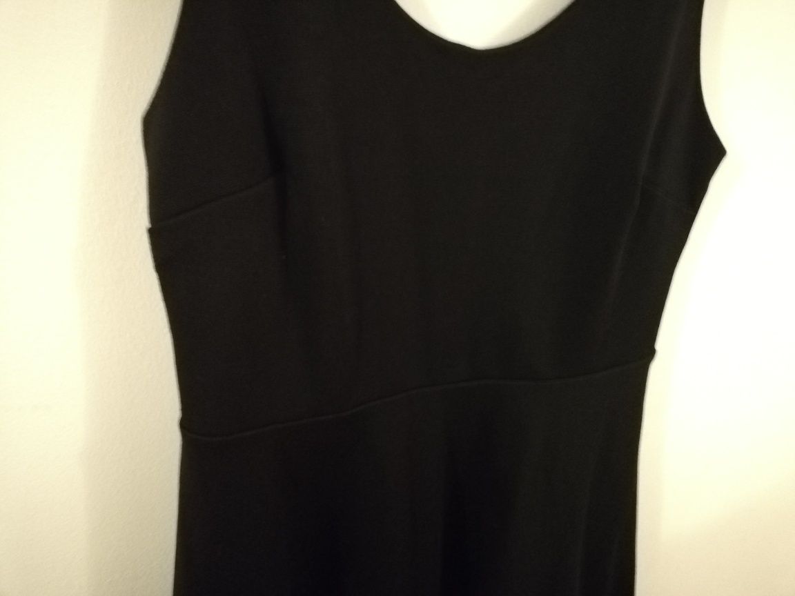 Rochie neagra scurta