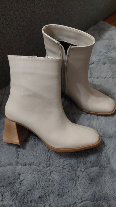 Botine marime 36