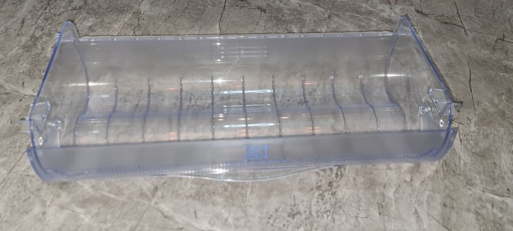 Продам полку для холодильника .