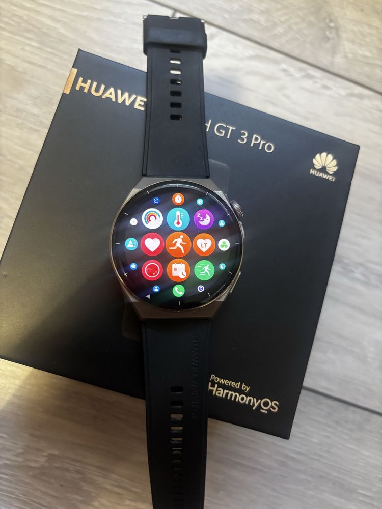 Смарт часовник Huawei GT 3 PRO
