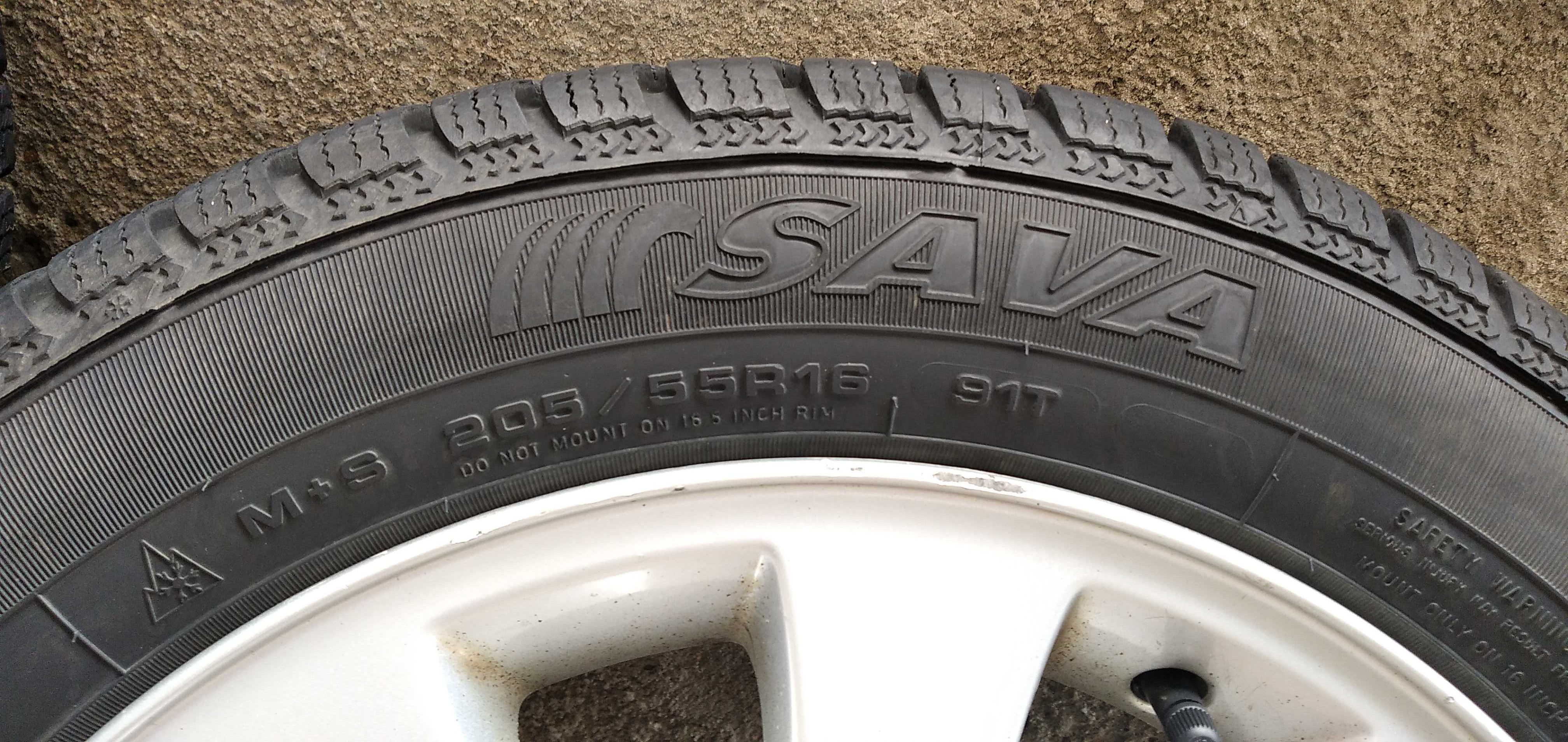 Комплект зимни джанти и гуми 16" 5x112 205/55 R16