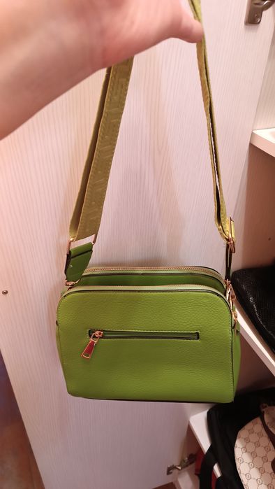 Всички чанти са нови