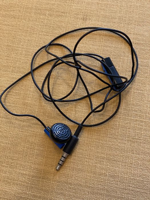 PlayStation 4 Pro 1TB с 10 Игри Пакет