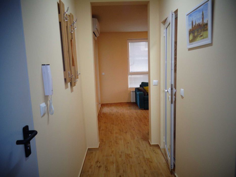 Близо до пл.Знаме на мира, след ремонт, напълно обзаведен и оборудван