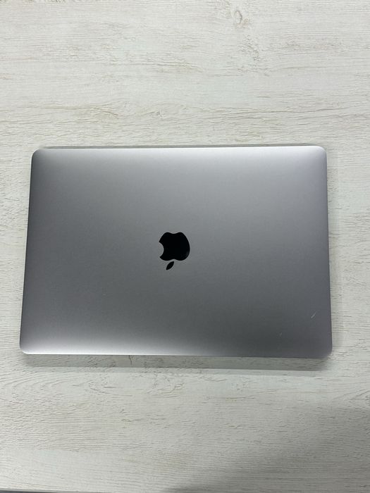 Macbook Pro Core i5 13 inch 8/128Gb