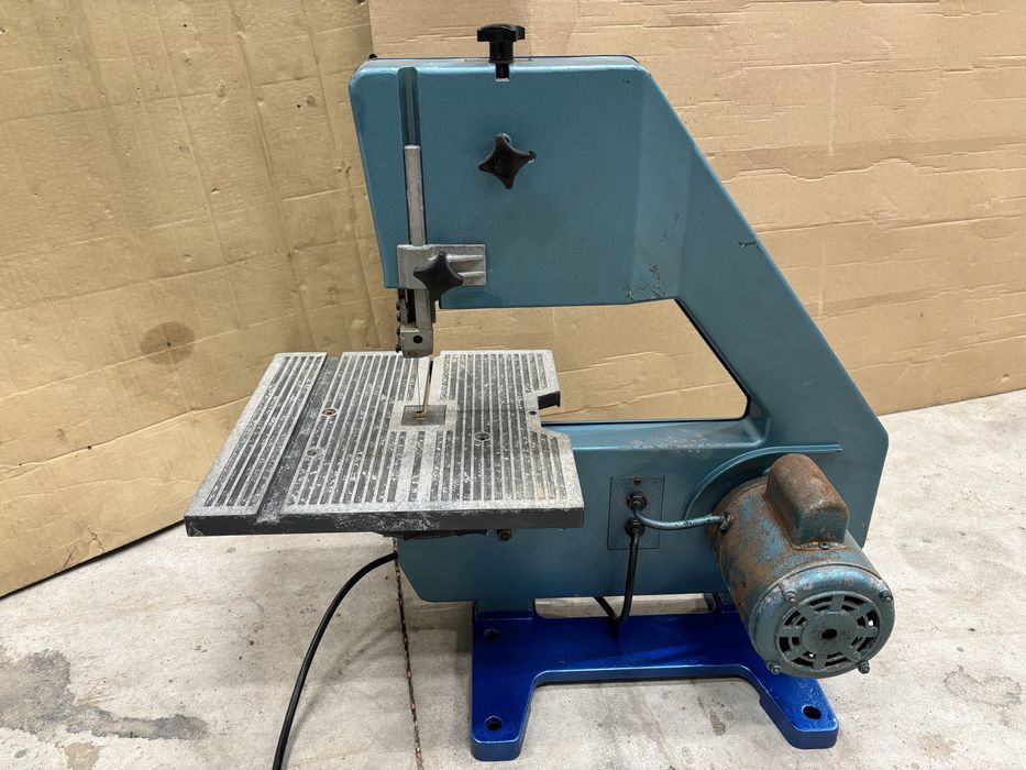 Настолен банциг Clarke