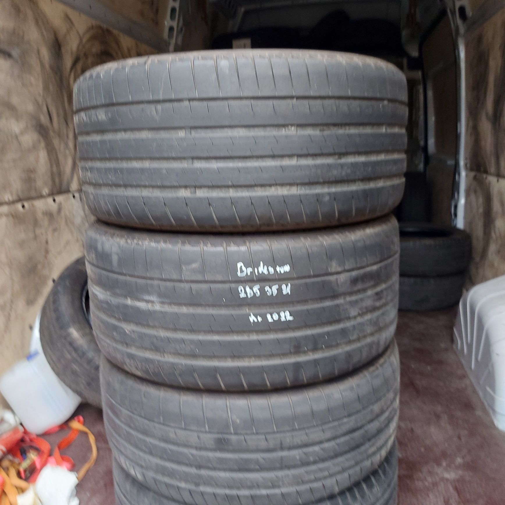 255/40/21-275/35/21" Bridgestone 4бр.гуми спорт пакет