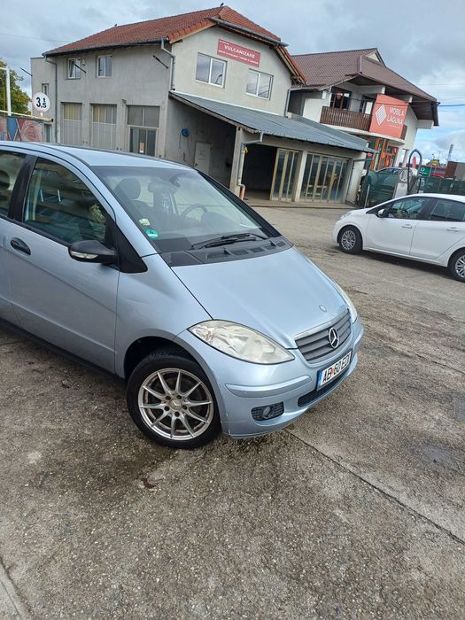 Vând mercedes A class 150 benziă 1.5