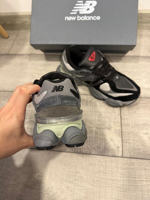 New balance 9060 мъжки 42 номер