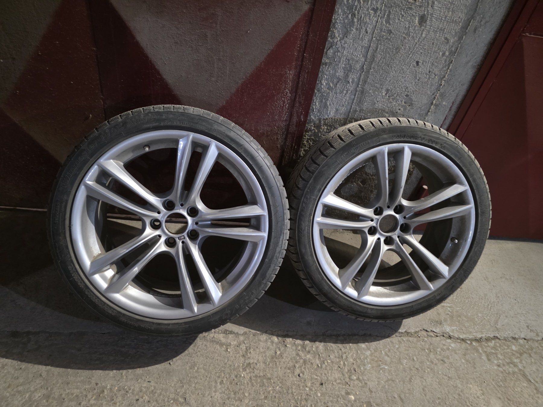 BMW Style 303 – 20 цола със зимни гуми Arivo DOT 2023