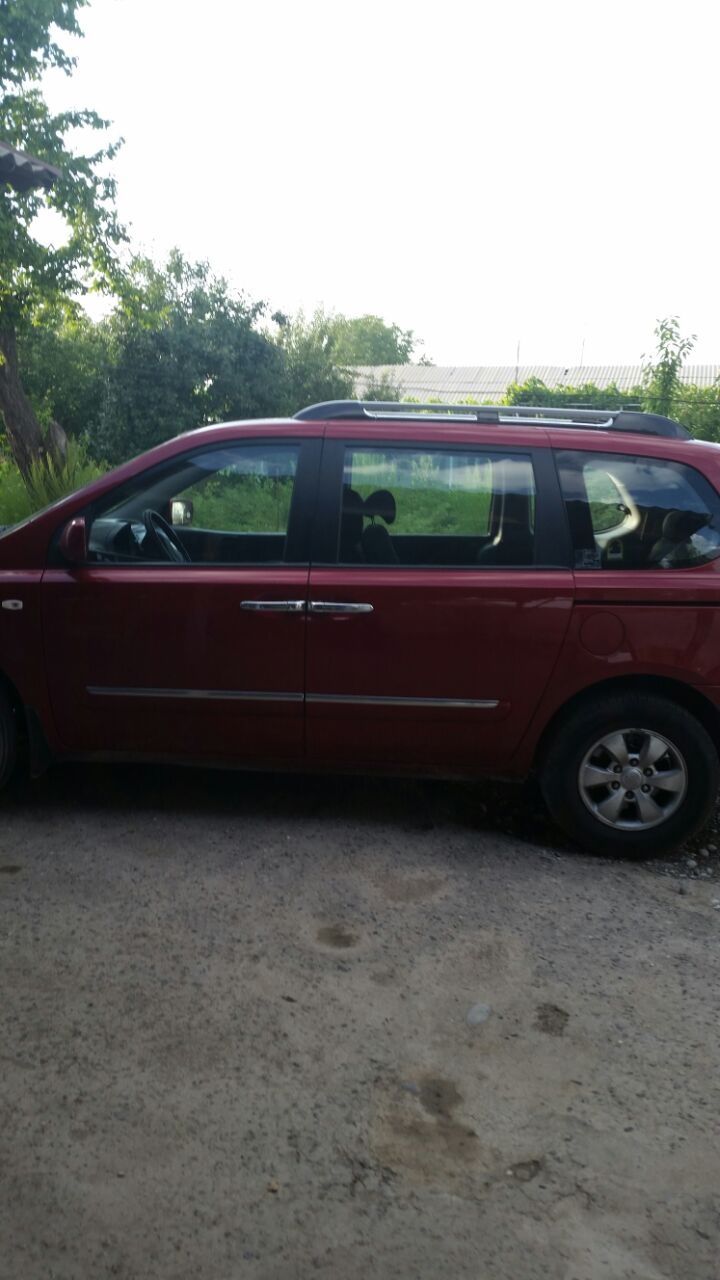 Kia Carnival 2006-yil