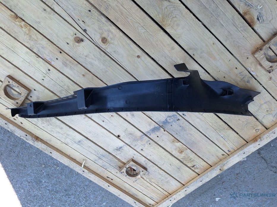 Ornament inferior lateral bancheta spate stanga AUDI A4 IV Avant 8K5, B8 2007 - 2015