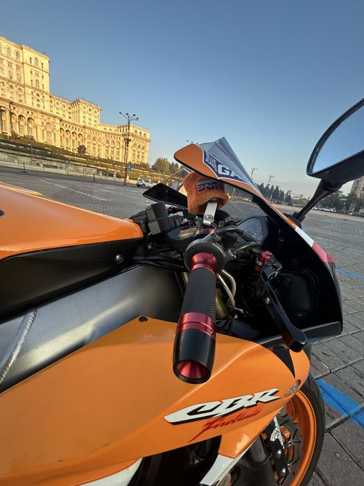 Honda RR 1000 - SC 57