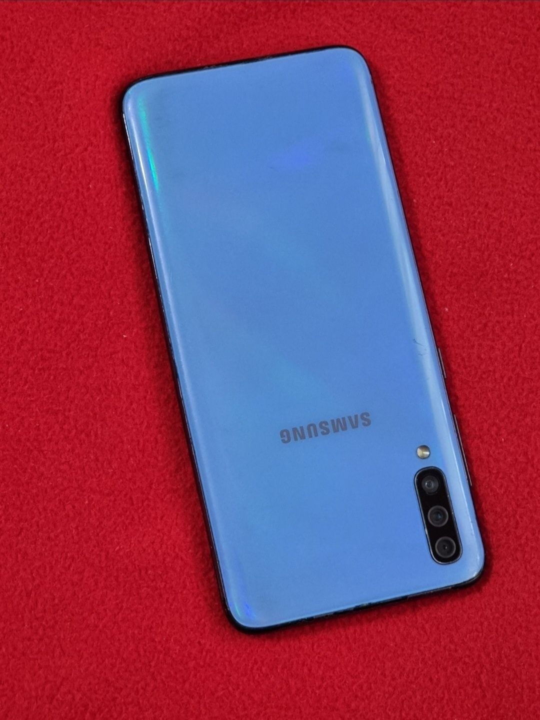 Samsung Galaxy A70 Albastru 128Gb, Liber de rețea, Husa inclusa.