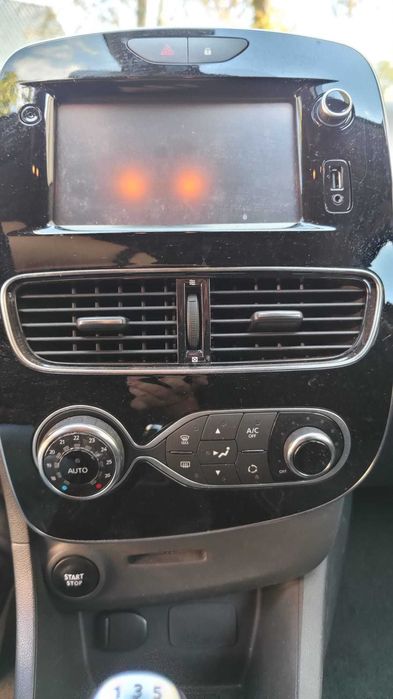 Renault Clio 1.5 dCi LIMITED Climatronic*Scaune incalzite*LED*1 Prop