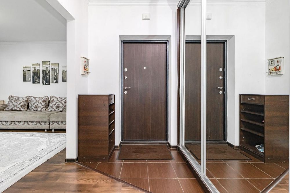 Сдам 3 ком полноценную квартиру