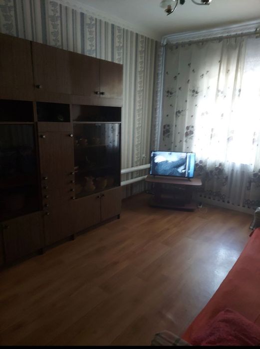 Продаю квартиру Яшнабадский р-он Массив Панельный 60м2. 2-ком 1-этаж 4