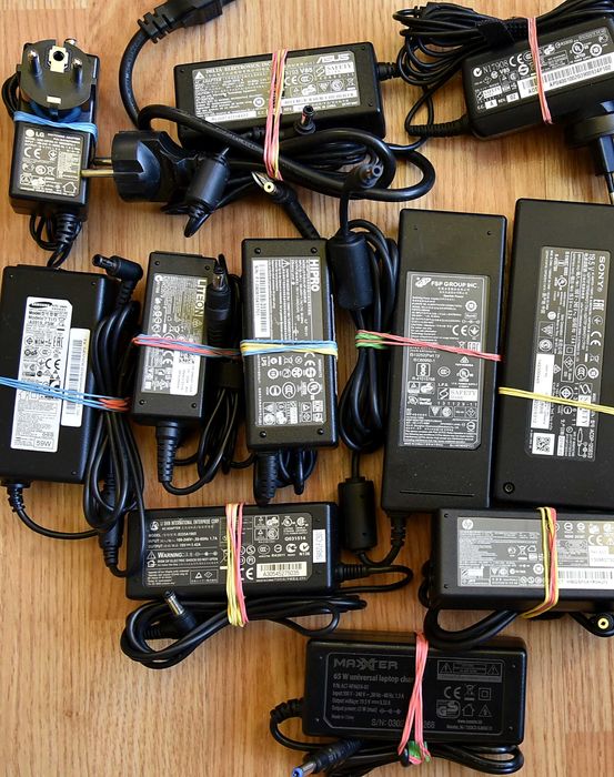 Alimentatoare incarcator Laptop Asus , Hp , Acer , Dell , Lenovo