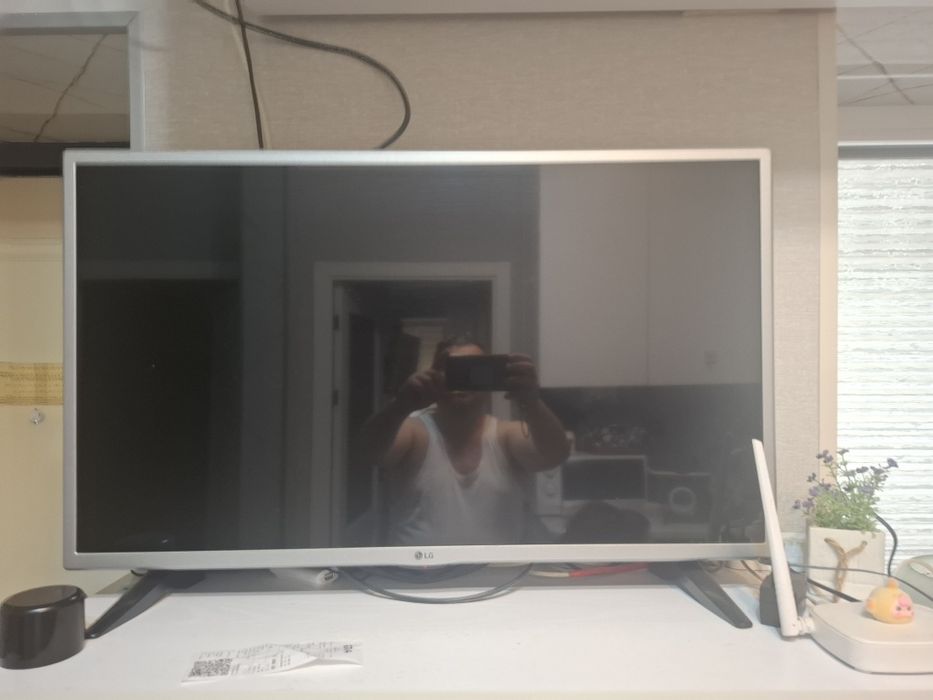 Телевизор  сотиладт