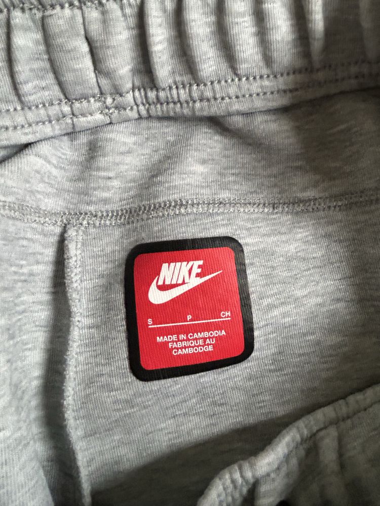 Nike Tech Fleece 2024