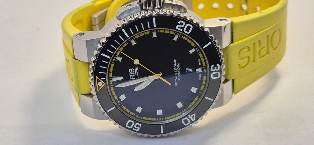 Oris Aquis Date 43