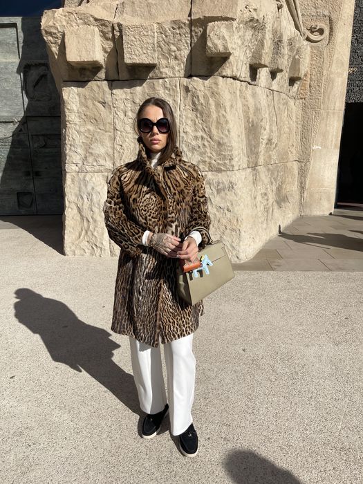 Haina din blana naturala de ocelot