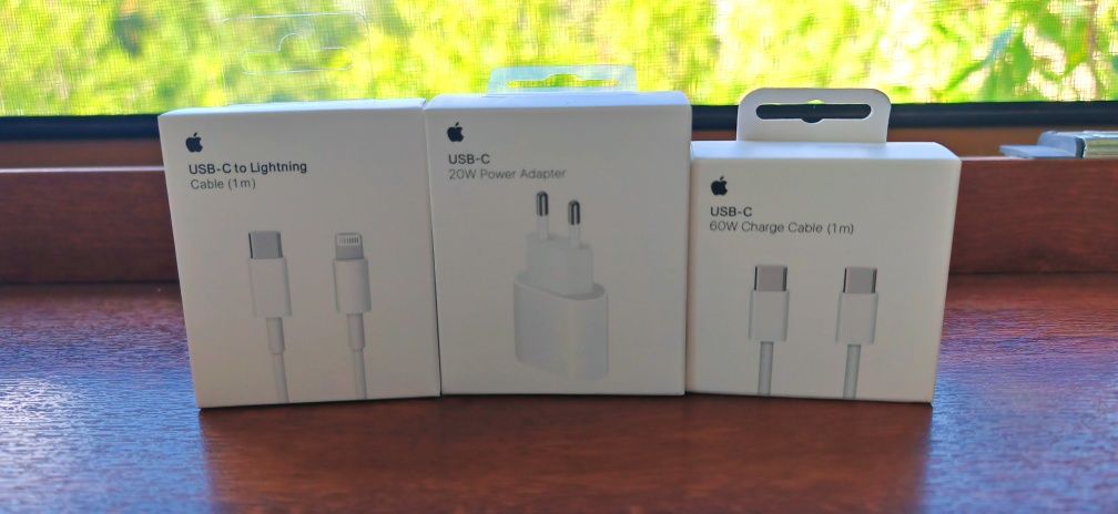 Încărcător iPhone 15 și 16 tip c  fast charge  20w  original ios usb t