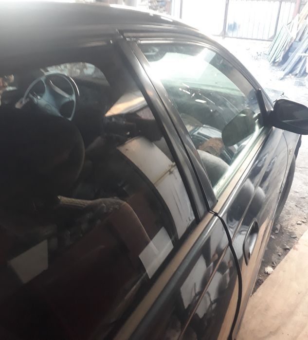 Продам  тайота карина Е