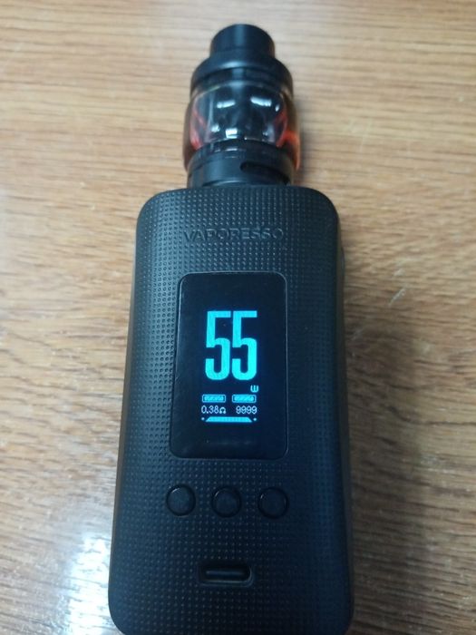 Vaporesso  și  Obelisk Tank