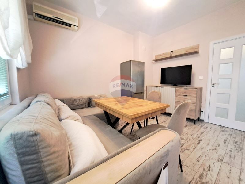 Дава се под наем Четиристаен апартамент в Варна, Окръжна болница - 103 кв.м за 765 € - Снимка #1