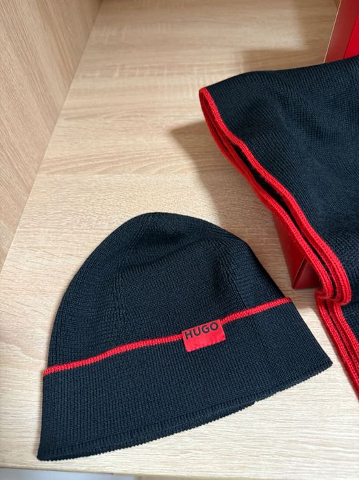 Комплект на Hugo