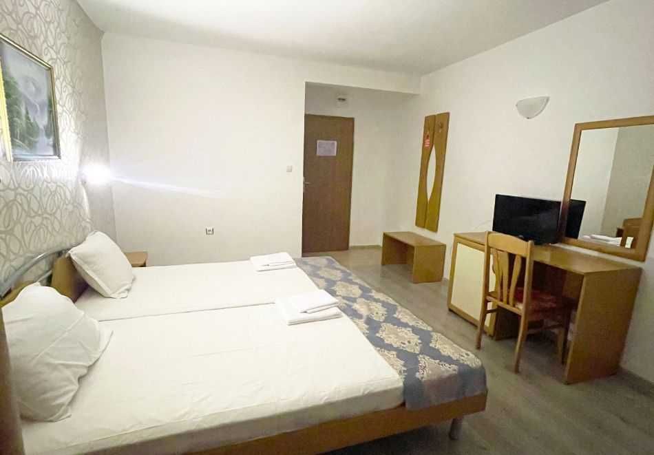 Продава се Хотел в с. Равда, Област Бургас - 1450 кв.м за 621 €/кв.м - Снимка #15
