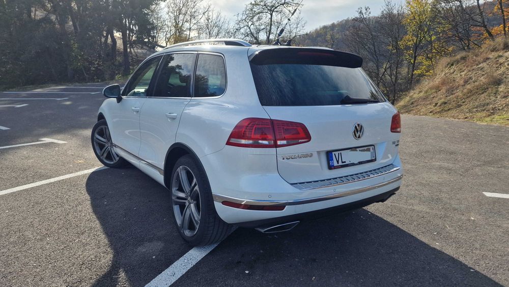 Volkswagen Touareg 2015 3.0 diesel V6, 262 cp, tva deductibil