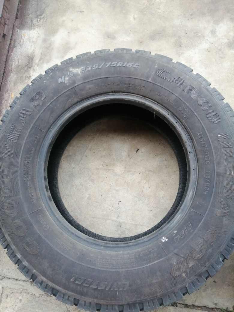 Anvelopa 225 75 r16c Goodyear cargo ultragrip