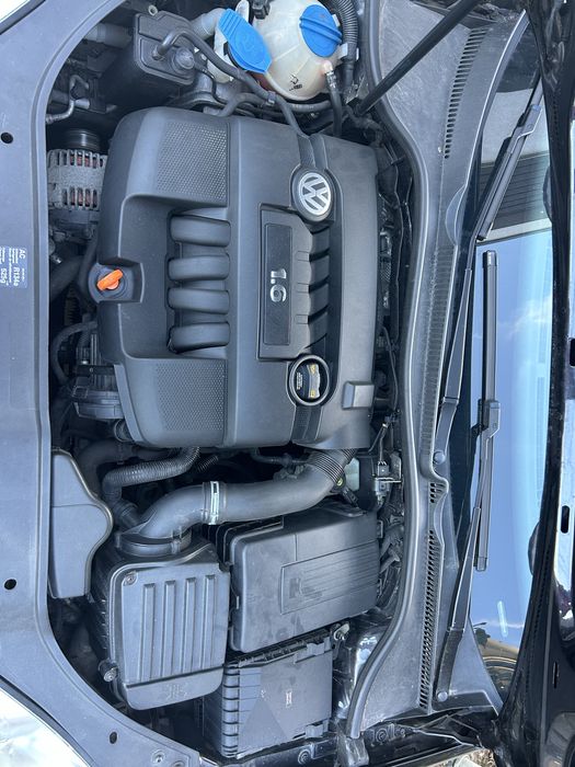 Vând golf 5 1.6 Goal