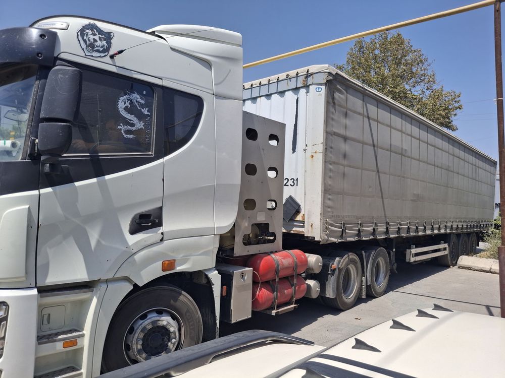 CAMC H9 2023 + Krone 2015