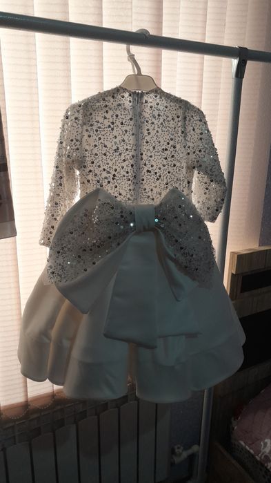 Vecherniy koylak qiz bollaga 4.5 yosh ga