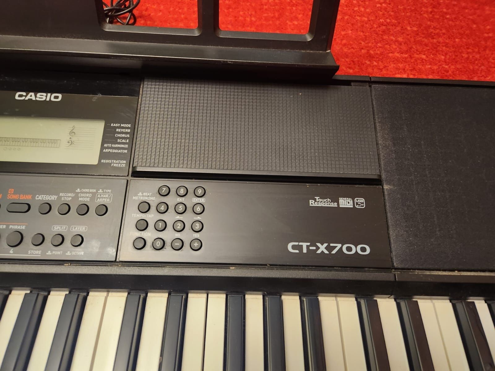 Orga Casio CT-X700