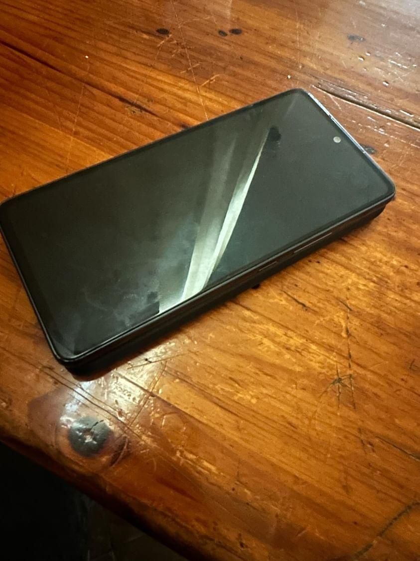 Продавам:  Samsung Galaxy A53