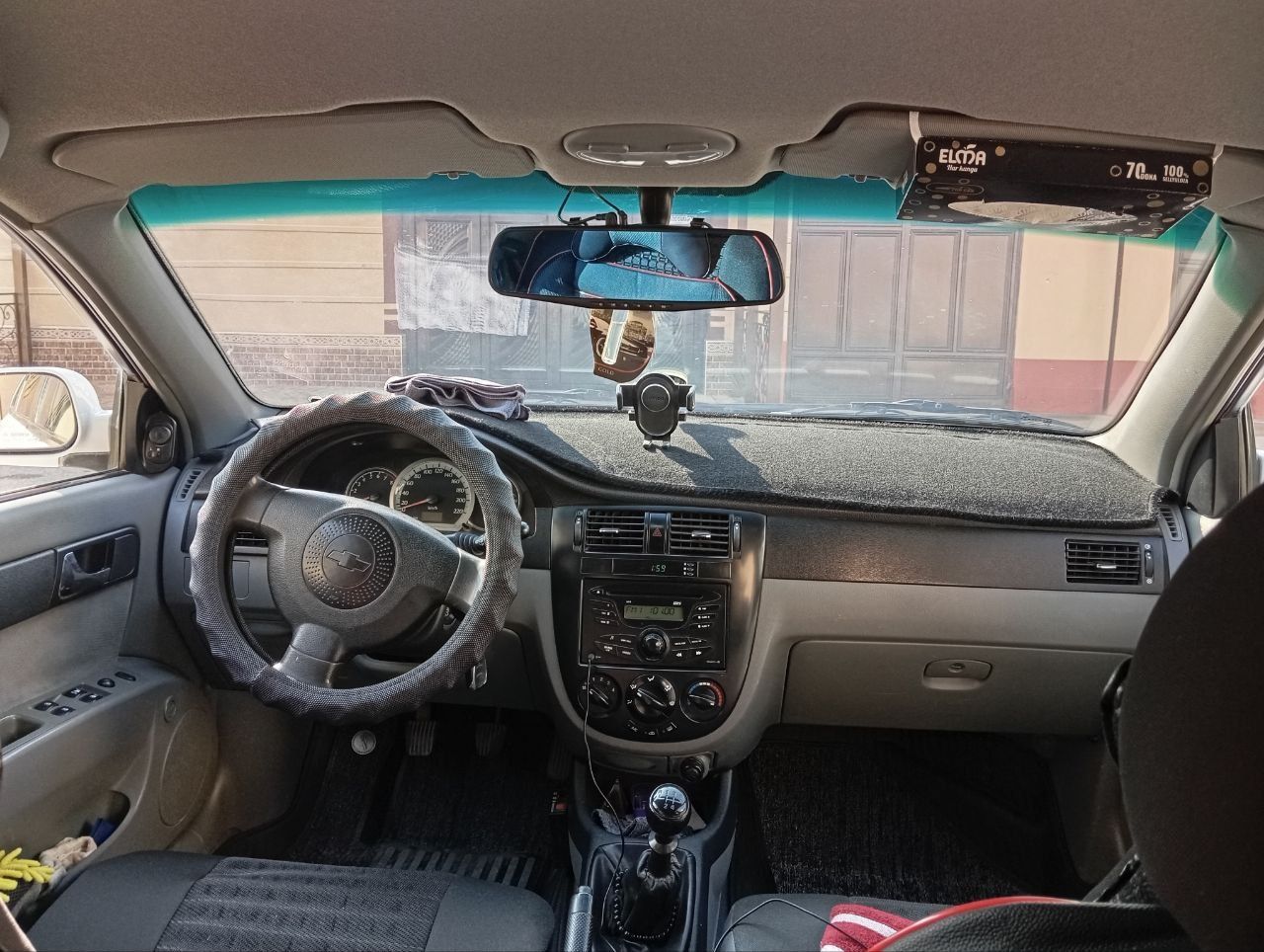 Gentra sotiladi. Barter bor o‘zidan baland moshinga.