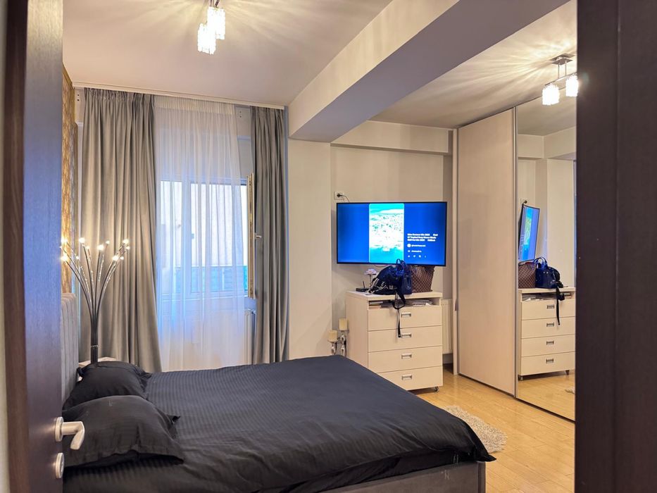 PROPRIETAR - Vand Ap. 4 camere Str. Rezervelor 70 Militari Residence