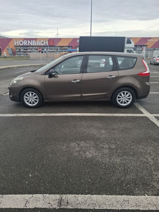 Vand Renault Grand Scenic an fabricatie 2011