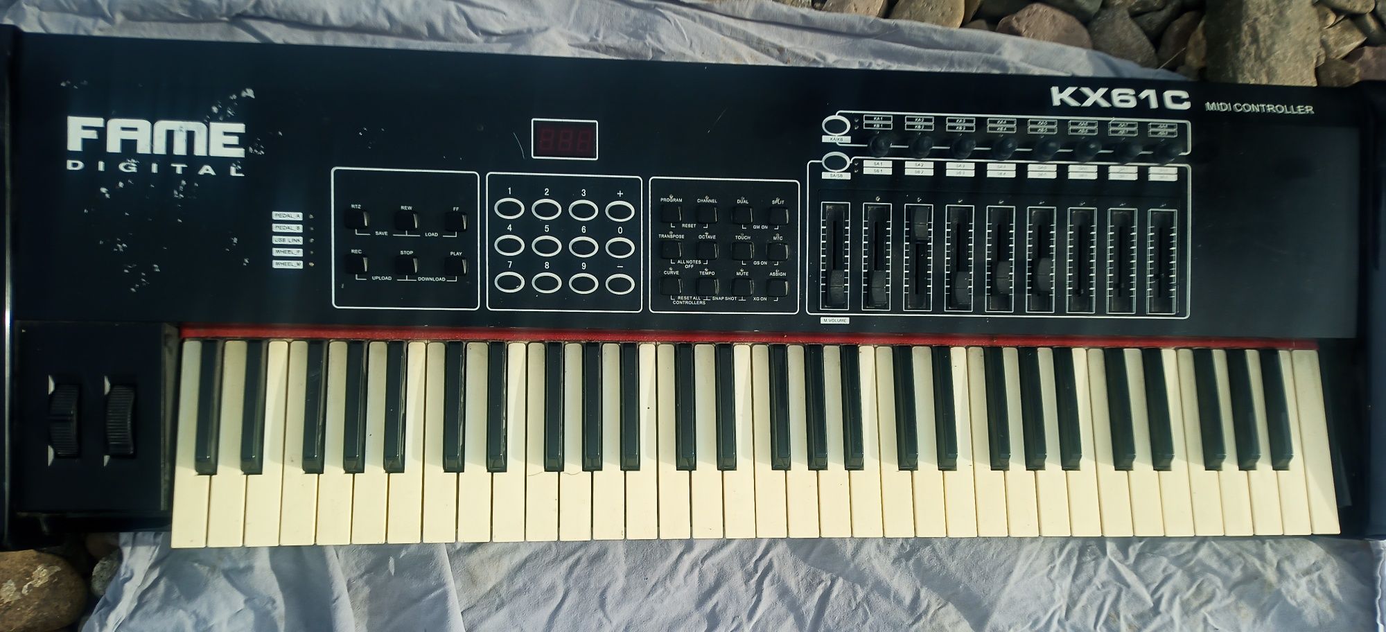 Clapa Fame Midi Controller