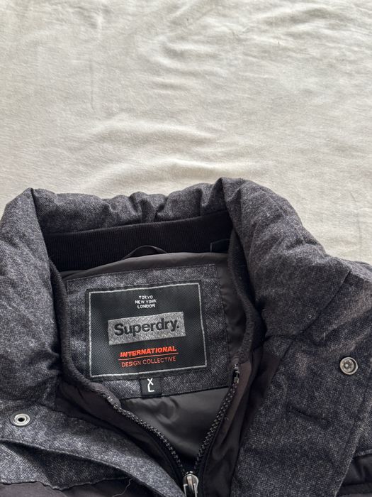 SuperDry,vestă pt.bărbați,măr.XL(merge pt.L)