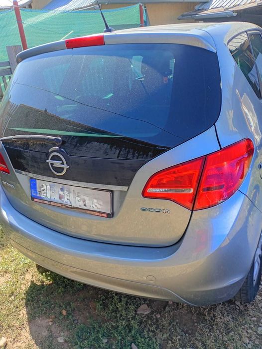 OPEL MERIVA 2011, 129 900 KM