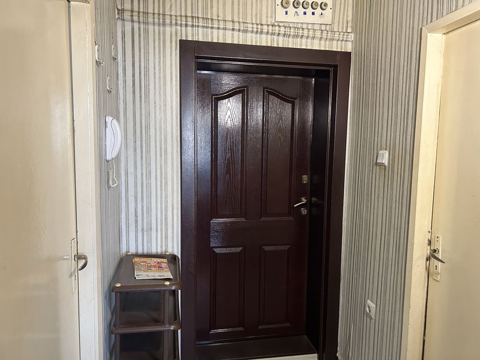 Дава се под наем Едностаен апартамент в с. Калипетрово, Област Силистра - 45 кв.м за 168.3 € - Снимка #2