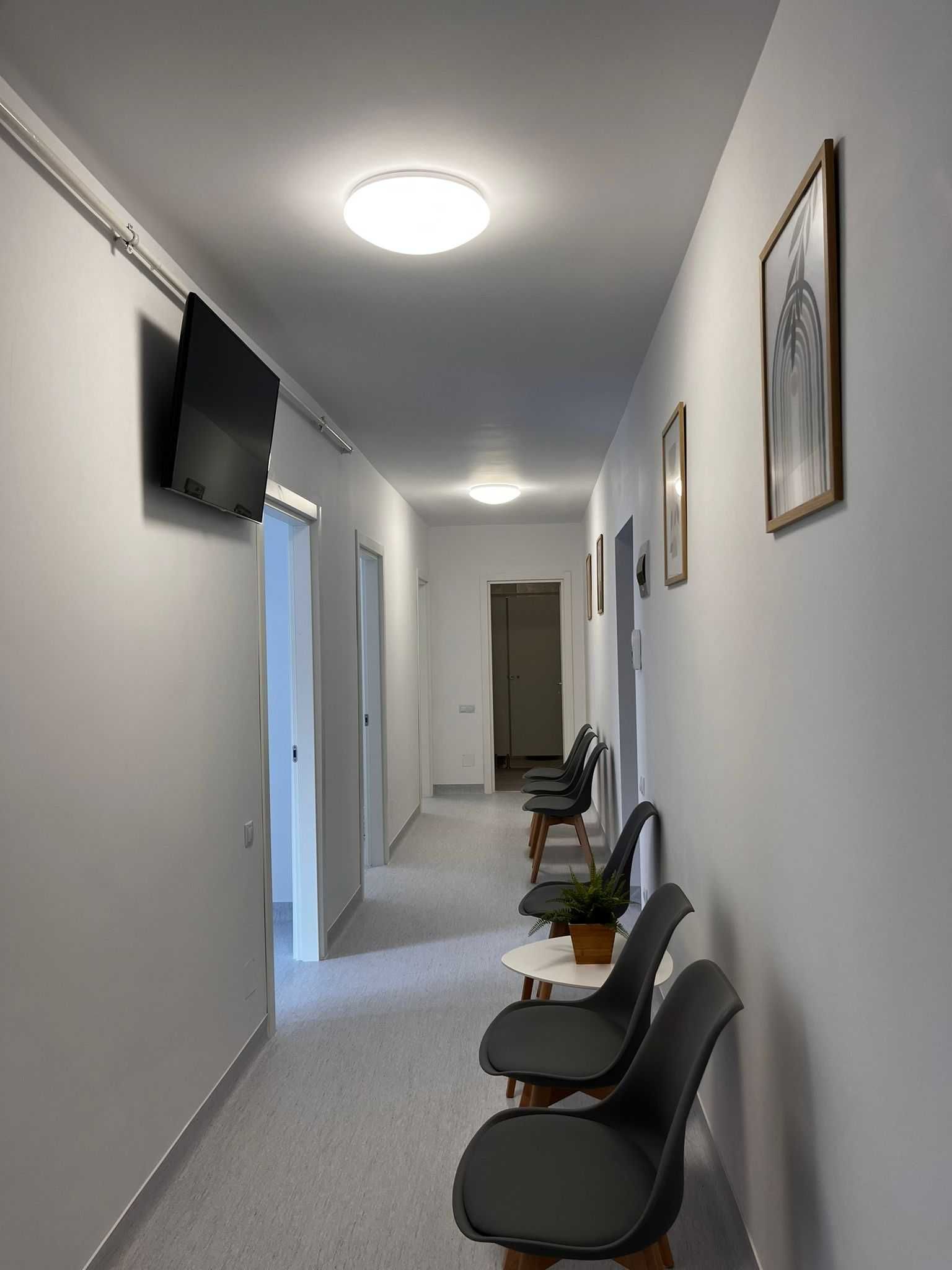 Inchiriez spatiu activitati medicale / intretinere corporala