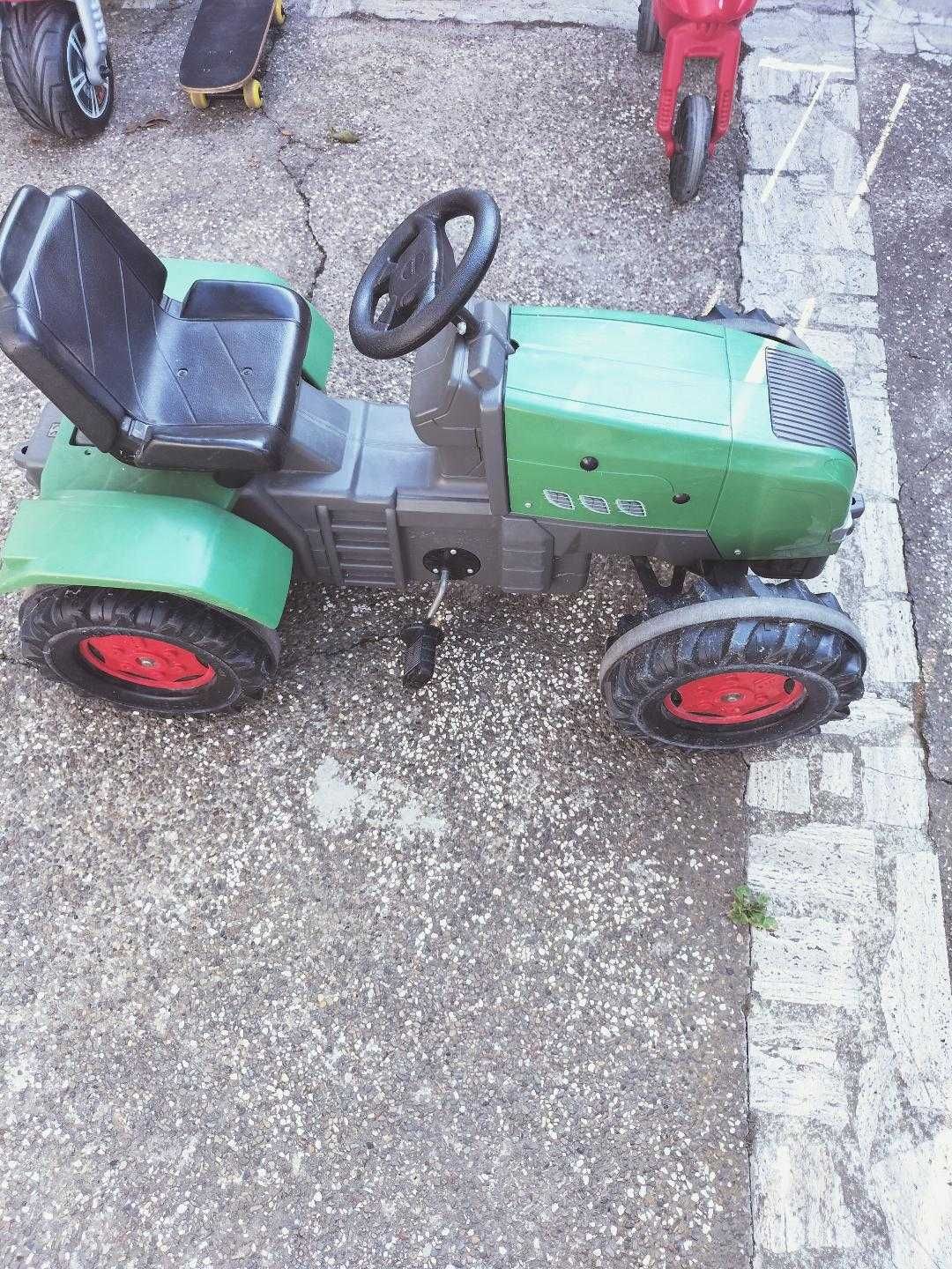 Vand tractor cu pedale Fendt